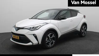 Wit Gebruikt 2023 Toyota C-HR Style SUV | € 25.840 (Eerlijke prijs)