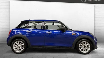 Occasion Mini Cooper Business 2019 Blauw Hatchback