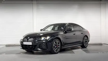 Zwart Gebruikt 2024 BMW i4 Comfort Edition Sedan | € 48.900 (Eerlijke prijs)