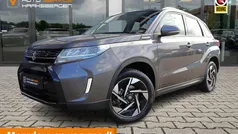 Gebruikt 2025 Suzuki Vitara Style SUV | € 29.900 (Eerlijke prijs)
