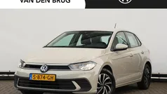Grijs Gebruikt 2023 VW Polo Life Hatchback | € 17.795 (Eerlijke prijs)