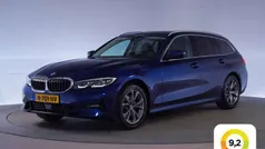 Blauw, metallic lak Gebruikt 2020 BMW 320 Executive Stationwagen | € 21.909 (Goede deal)