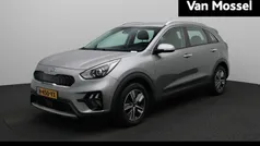 Grijs Gebruikt 2020 Kia Niro SUV | € 21.400 (Eerlijke prijs)