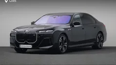 Zwart Gebruikt 2024 BMW M760e Comfort Edition Sedan | € 102.880 (Eerlijke prijs)