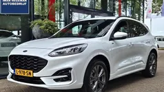 Wit Gebruikt 2021 Ford Kuga ST-Line SUV | € 24.390 (Eerlijke prijs)