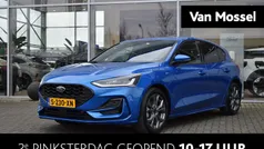 Blauw Gebruikt 2023 Ford Focus ST-Line Hatchback | € 24.845 (Eerlijke prijs)