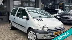 Gebruikt 2004 Renault Twingo Expression Hatchback | € 999 (Eerlijke prijs)