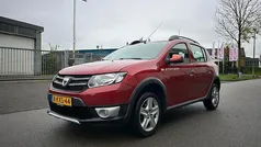 Gebruikt 2013 Dacia Sandero Lauréate Hatchback | € 5.950 (Eerlijke prijs)