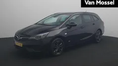 Zwart Gebruikt 2022 Opel Astra Design & Tech Stationwagen | € 16.940 (Eerlijke prijs)