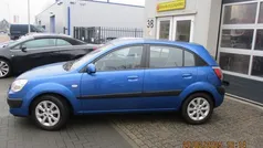 Gebruikt 2009 Kia Rio Hatchback | € 1.950 (Eerlijke prijs)