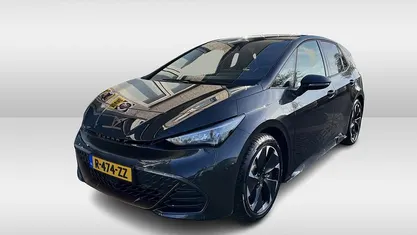 Grijs Occasion 2022 Cupra Born Hatchback | € 21.950 (Eerlijke prijs)