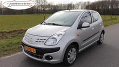 Grijs Gebruikt 2011 Nissan Pixo Acenta Hatchback | € 3.250 (Eerlijke prijs)