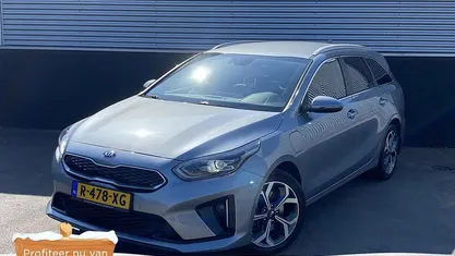 Grijs Gebruikt 2021 Kia Ceed Hatchback | € 22.899 (Eerlijke prijs)
