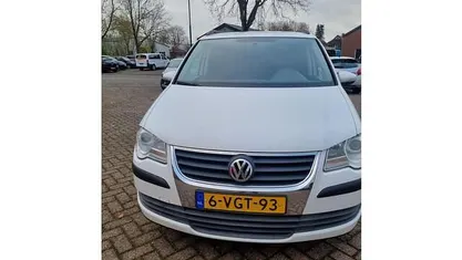 Overige Gebruikt 2010 VW Touran Trendline MPV | € 3.749 (Eerlijke prijs)