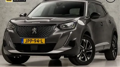 Grijs Gebruikt 2023 Peugeot 2008 Allure SUV | € 18.445 (Super prijs)