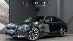 Zwart Gebruikt 2025 BMW 550e M Sport Sedan | € 94.900 (Eerlijke prijs)