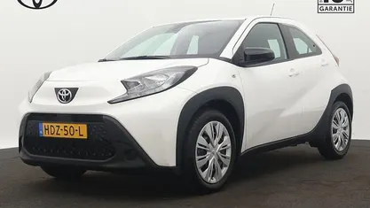 Occasion 2025 Toyota Aygo X Play SUV | € 19.950 (Eerlijke prijs)