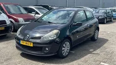Gebruikt 2006 Renault Clio II Dynamique Hatchback | € 1.450 (Goede deal)