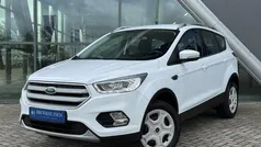 Wit, metallic lak Gebruikt 2018 Ford Kuga Trend SUV | € 14.950 (Goede deal)