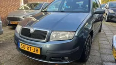 Grijs Gebruikt 2005 Skoda Fabia Hatchback | € 1.250 (Eerlijke prijs)