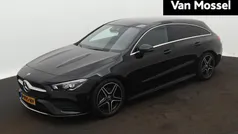 Zwart, metallic lak Gebruikt 2020 Mercedes CLA180 Shooting Brake Advantage Stationwagen | € 25.900 (Eerlijke prijs)