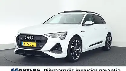 Wit (metallic) Occasion 2020 Audi e-tron S-Line SUV | € 35.949 (Eerlijke prijs)