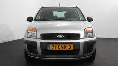 Gebruikt 2010 Ford Fusion Cool & Sound Edition MPV | € 690 (Super prijs)