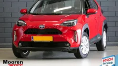 Rood Gebruikt 2022 Toyota Yaris Cross Comfort SUV | € 24.950 (Eerlijke prijs)