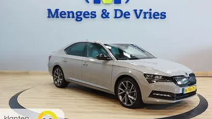 Gebruikt 2022 Skoda Superb Business Line Hatchback | € 27.995 (Eerlijke prijs)