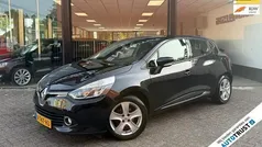 Zwart Occasion 2015 Renault Clio IV Hatchback | € 8.940 (Eerlijke prijs)