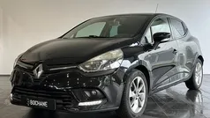 Black (tegne) Gebruikt 2017 Renault Clio IV LIMITED Hatchback | € 8.450 (Eerlijke prijs)