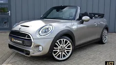 Grijs Gebruikt 2017 Mini Cooper S Cabriolet Business Cabriolet | € 22.950 (Eerlijke prijs)
