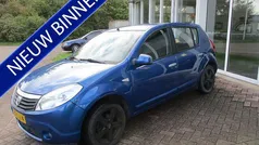 Gebruikt 2011 Dacia Sandero Lauréate Hatchback | € 960 (Super prijs)