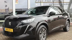 Zwart Gebruikt 2023 Peugeot 2008 Active SUV | € 22.795 (Goede deal)