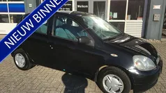 Gebruikt 2001 Toyota Yaris Luna Hatchback | € 1.250 (Goede deal)