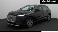 Zwart, metallic lak Gebruikt 2024 Audi Q4 e-tron SUV | € 45.900 (Super prijs)
