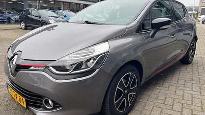 Grijs Occasion 2013 Renault Clio IV Dynamique Hatchback | € 6.995 (Eerlijke prijs)