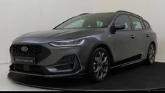 Grijs Gebruikt 2023 Ford Focus ST-Line Stationwagen | € 23.950 (Goede deal)