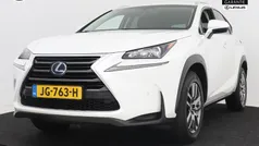 Wit Gebruikt 2016 Lexus NX300h SUV | € 25.945 (Eerlijke prijs)