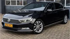 Gebruikt 2019 VW Passat Highline Sedan | € 21.450 (Goede deal)