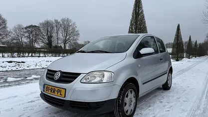 Grijs Occasion 2005 VW Fox Trendline Hatchback | € 1.500 (Goede deal)
