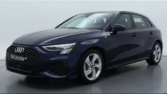 Blauw, metallic lak Gebruikt 2023 Audi A3 Sportback S-Line Hatchback | € 33.750 (Eerlijke prijs)