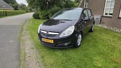 Gebruikt 2009 Opel Corsa Edition Hatchback | € 1.800 (Goede deal)