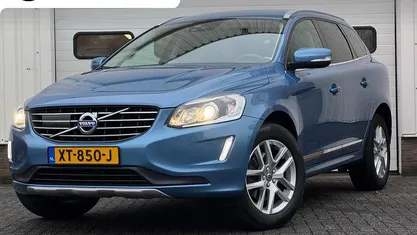 Blauw Gebruikt 2017 Volvo XC60 R-Design SUV | € 21.950 (Super prijs)
