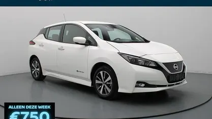 Wit Gebruikt 2019 Nissan Leaf Acenta Hatchback | € 13.990 (Eerlijke prijs)