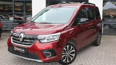 Gebruikt 2023 Renault Kangoo Techno MPV | € 29.985 (Eerlijke prijs)