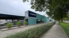 Blauw Gebruikt 2024 Volvo XC40 Plus SUV | € 41.950 (Eerlijke prijs)