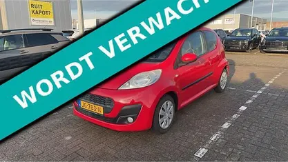 Occasion Peugeot 107 Active 68 PK (50 kW) 2013 Rood Hatchback