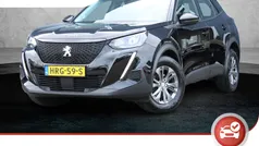Zwart Gebruikt 2022 Peugeot 2008 Active SUV | € 20.925 (Eerlijke prijs)