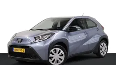 Gebruikt 2025 Toyota Aygo Play Hatchback | € 19.499 (Eerlijke prijs)